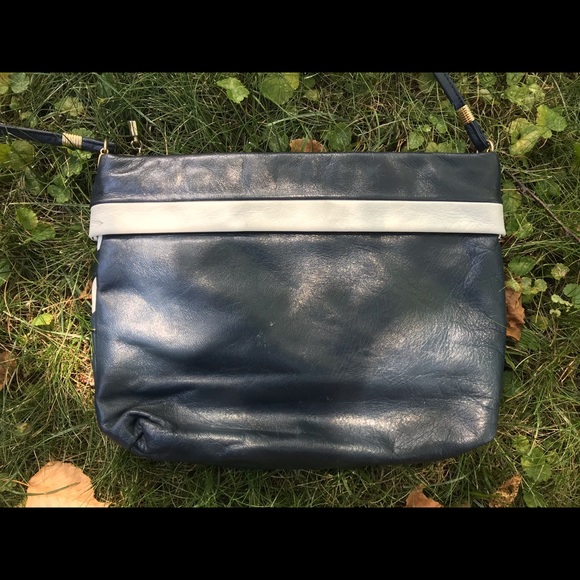 Genuine Leather Italian Vintage Handbag - Picture 9 of 10